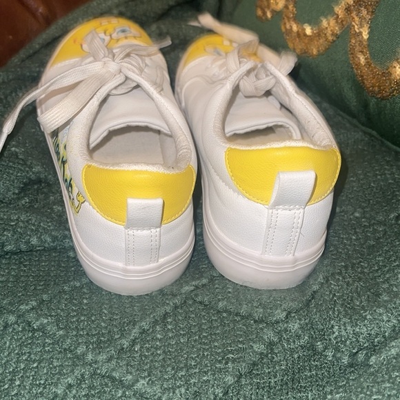 Sponge Bob Square Pants GroundUp Sneakers - Size 5 - Picture 6 of 7